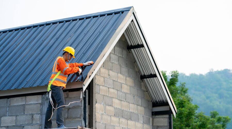 Professional residential roofers in Morton, IL